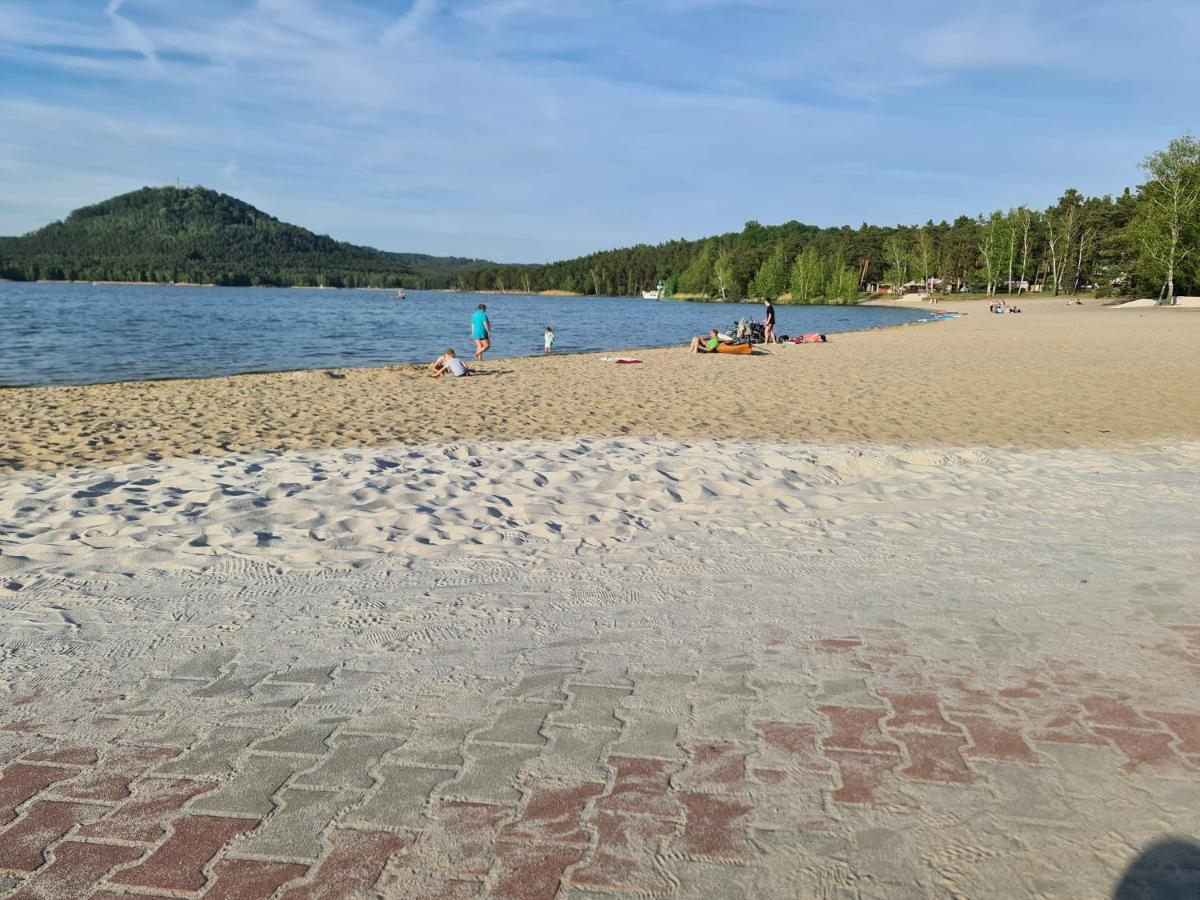 Chata Lucie Doksy  Buitenkant foto